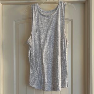 Old Navy Light Gray and White